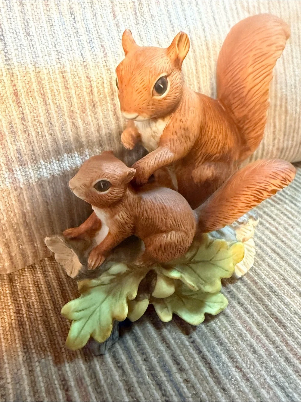 Vintage Brown Squirrel Figurine Home Accent - Decorative Woodland Sculpture